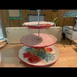 Pioneer woman three tier tray